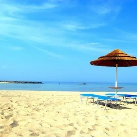“villa 5 Minutes Drive Away From Nissi Beach” Protaras 96 *