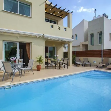“villa 5 Minutes Drive Away From Nissi Beach” Protaras 96 Paralimni